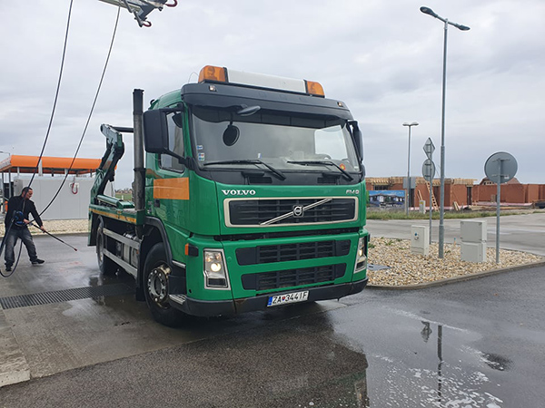 Volvo FM9